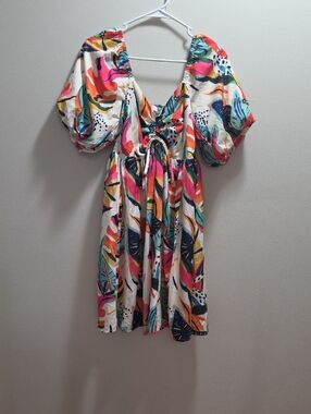entro White Multi Tropical Puff-Sleeve Mini Dress